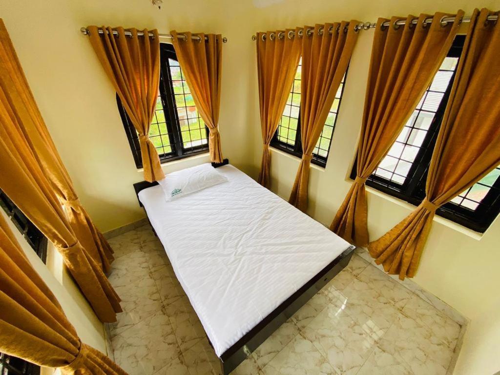 Bob Leisure'S Ooty Exterior foto